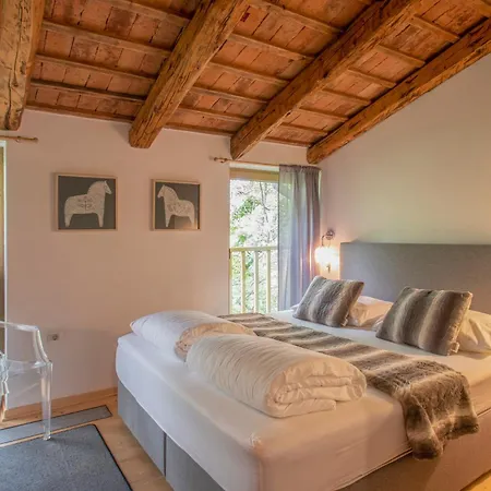 Pensionat Apolonija 4*