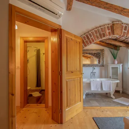 Apolonija Pensionat Sežana