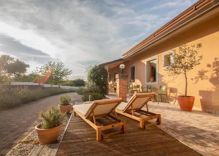 Apolonija Guest house