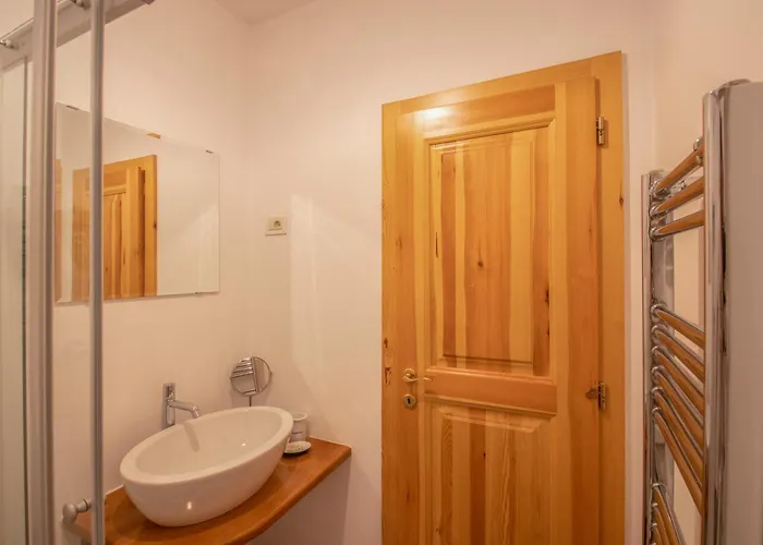 Apolonija Guest house