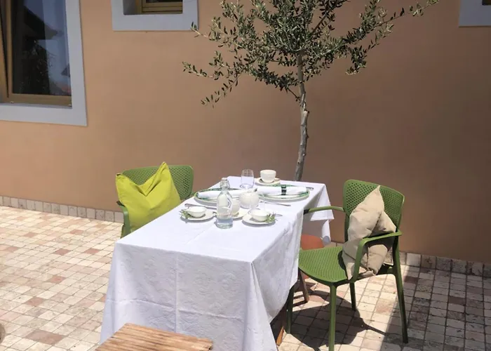 Guest house Apolonija 4*