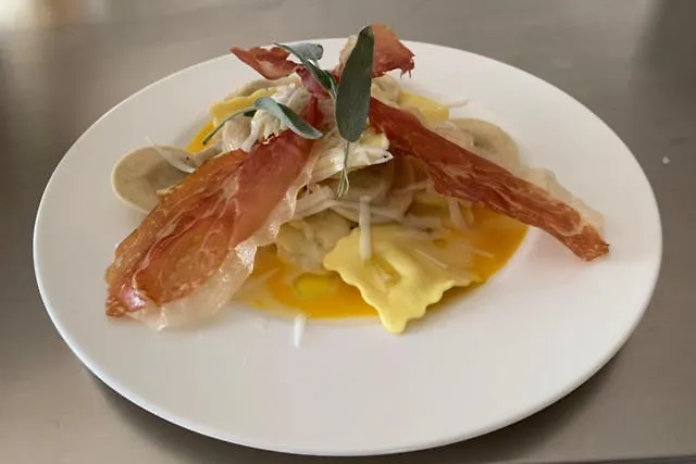 Apolonija Hiša za goste Sezana